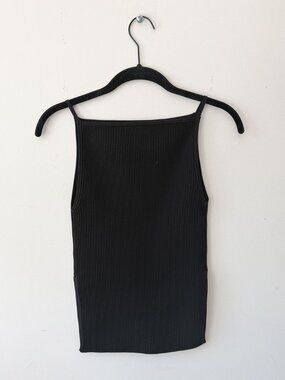 Aritzia Babaton Sculpt Knit Tank Top — Size S